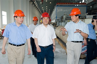 2007年5月25日，時(shí)任全國政協(xié)常委、經(jīng)濟(jì)委員會副主任、中國包裝聯(lián)合會會長石萬鵬一行來公司視察
